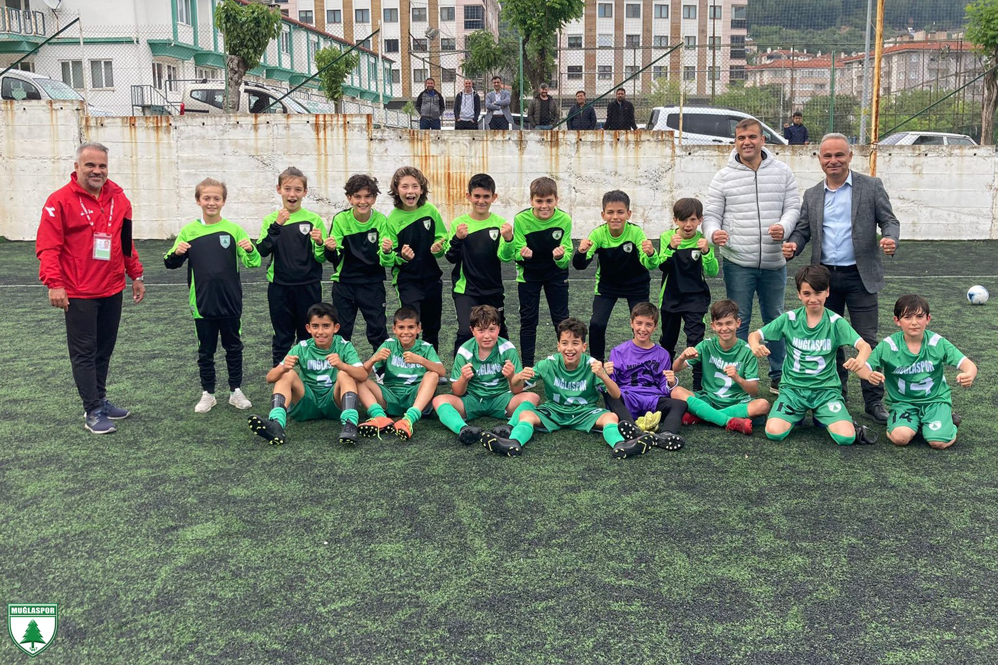 MUĞLASPOR U-11 TAKIMI ŞAMPİYON OLDU