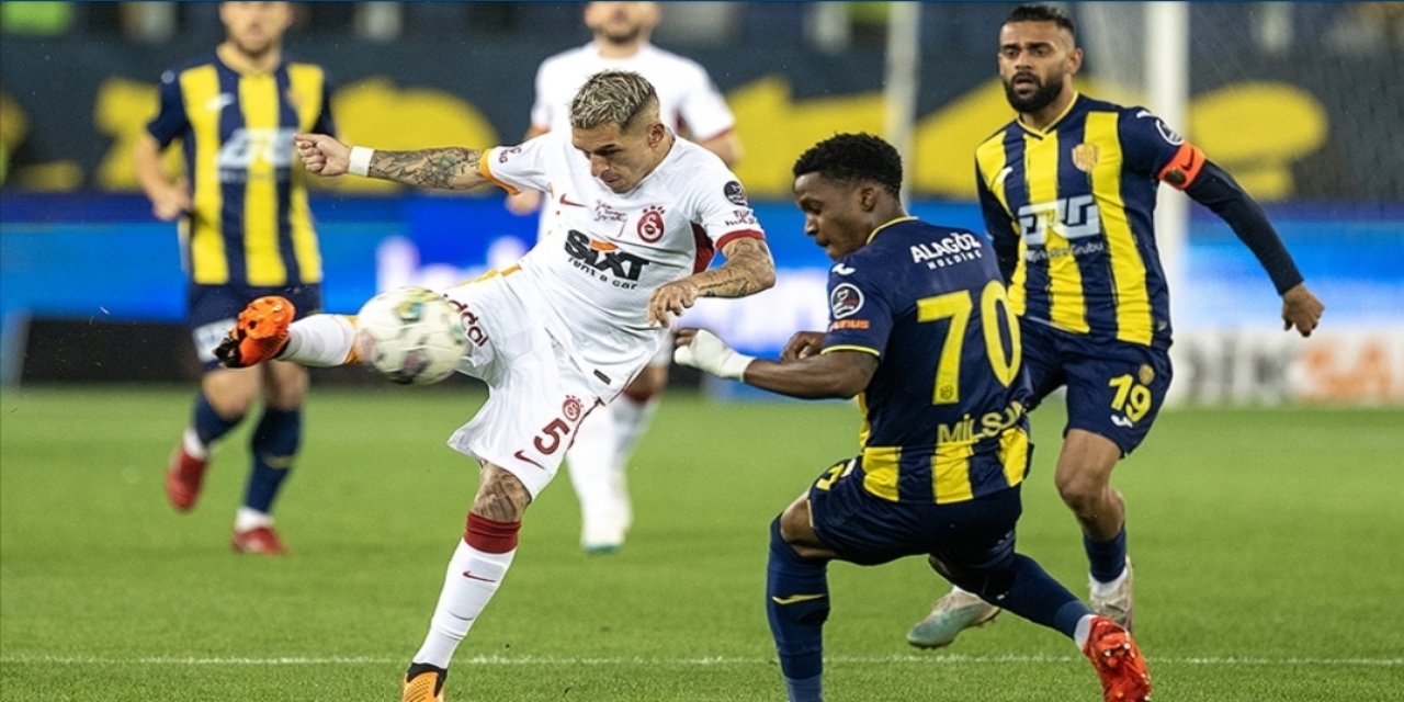 Galatasaray, şampiyonluğunu ilan etti