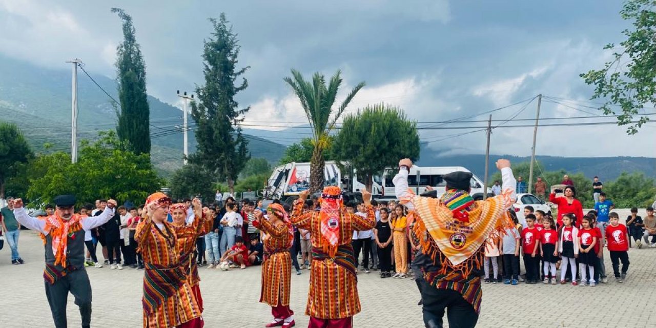OVAKIŞLACIK KÖYÜ'NDE HALK EĞİTİMİ ŞENLİĞİ DÜZENLENDİ