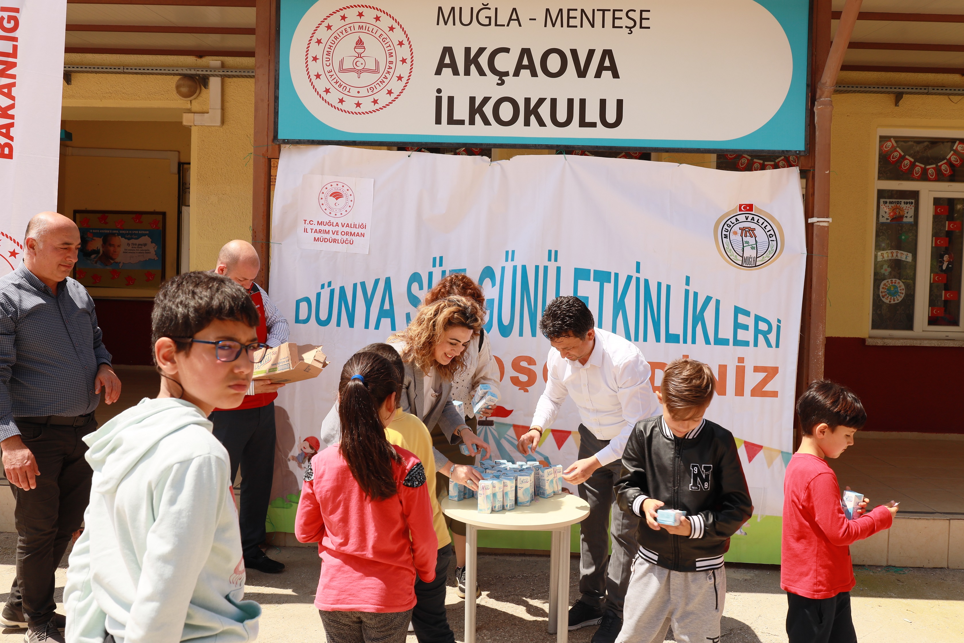 1 Haziran Dünya Süt Günü öğrencilerle kutlandı