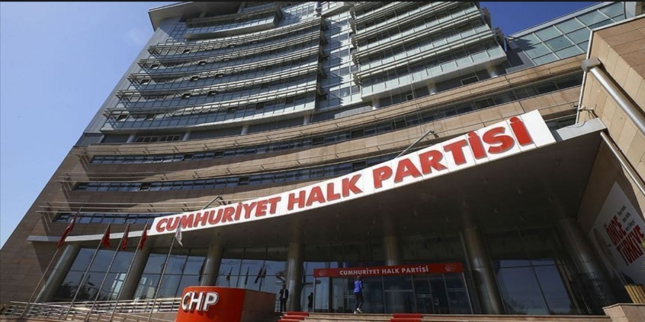CHP'de tüm MYK üyeleri istifalarını sundu