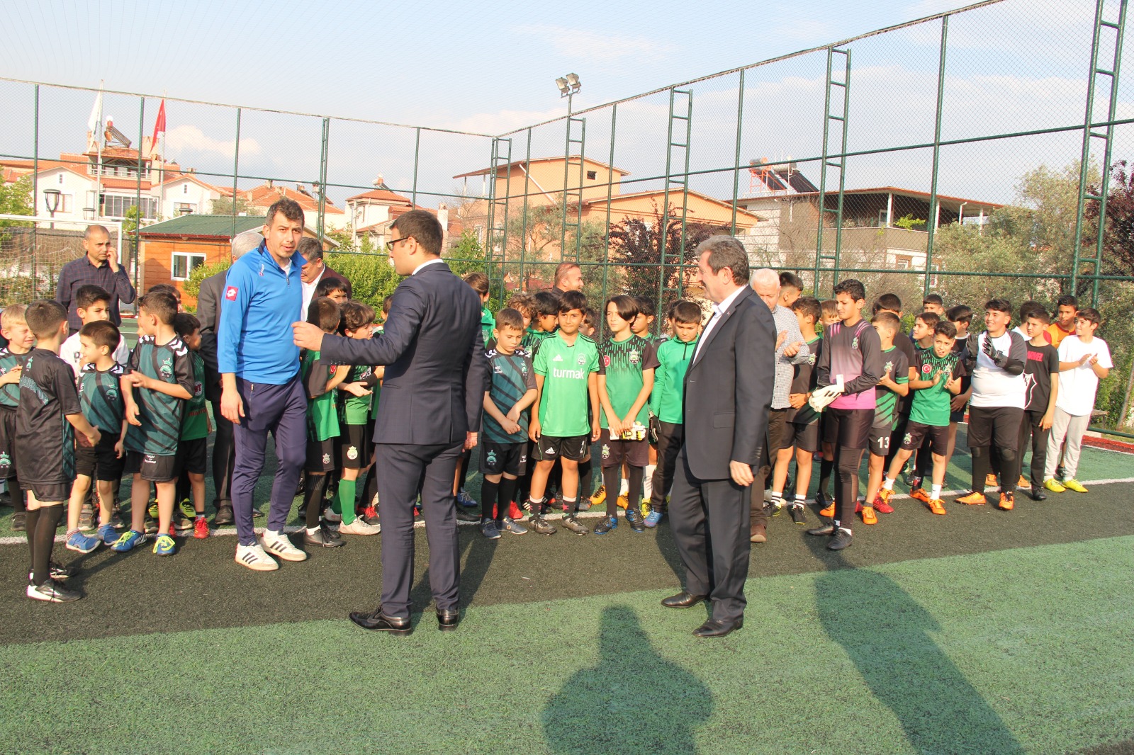 VALİ TAVLI'DAN YATAĞANSPOR'A ZİYARET