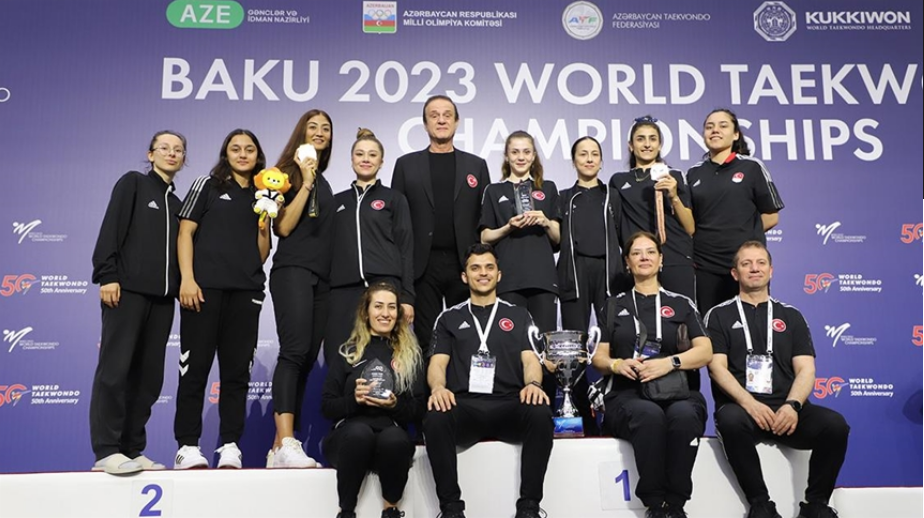 Türkiye Kadın Tekvando Milli Takımı, dünya şampiyonu oldu