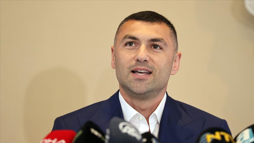 Burak Yılmaz futbolu bıraktı
