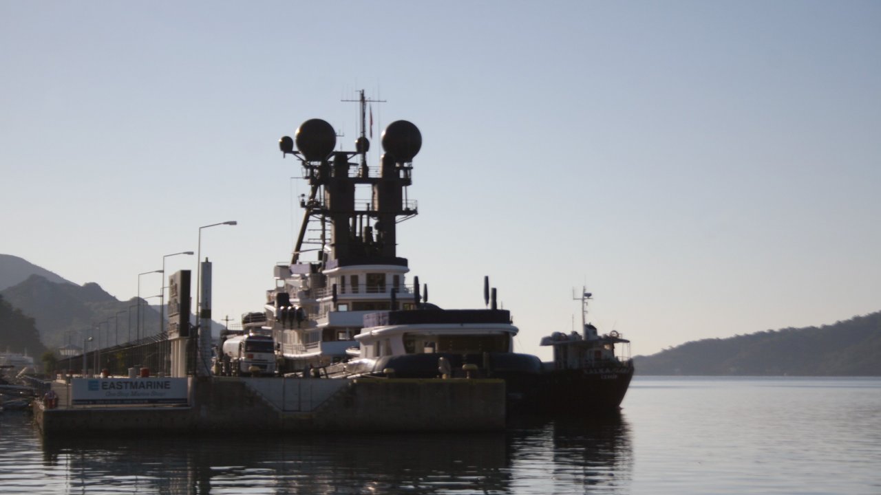 Marmaris'e servet bıraktı