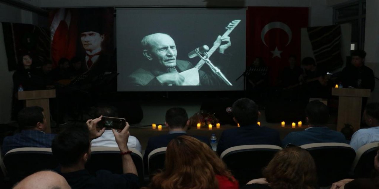 ÖĞRENCİLER BÜYÜK HALK OZANI AŞIK VEYSEL’İ ANDI