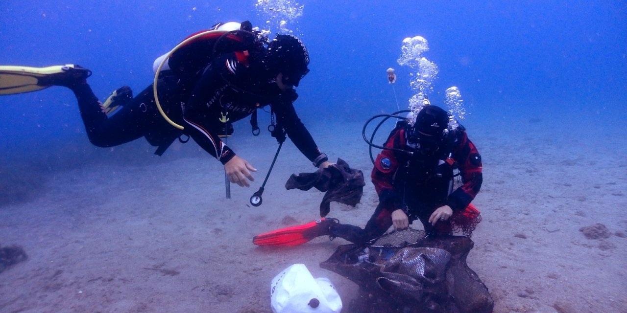 Datça'da su altı temizliği yapıldı