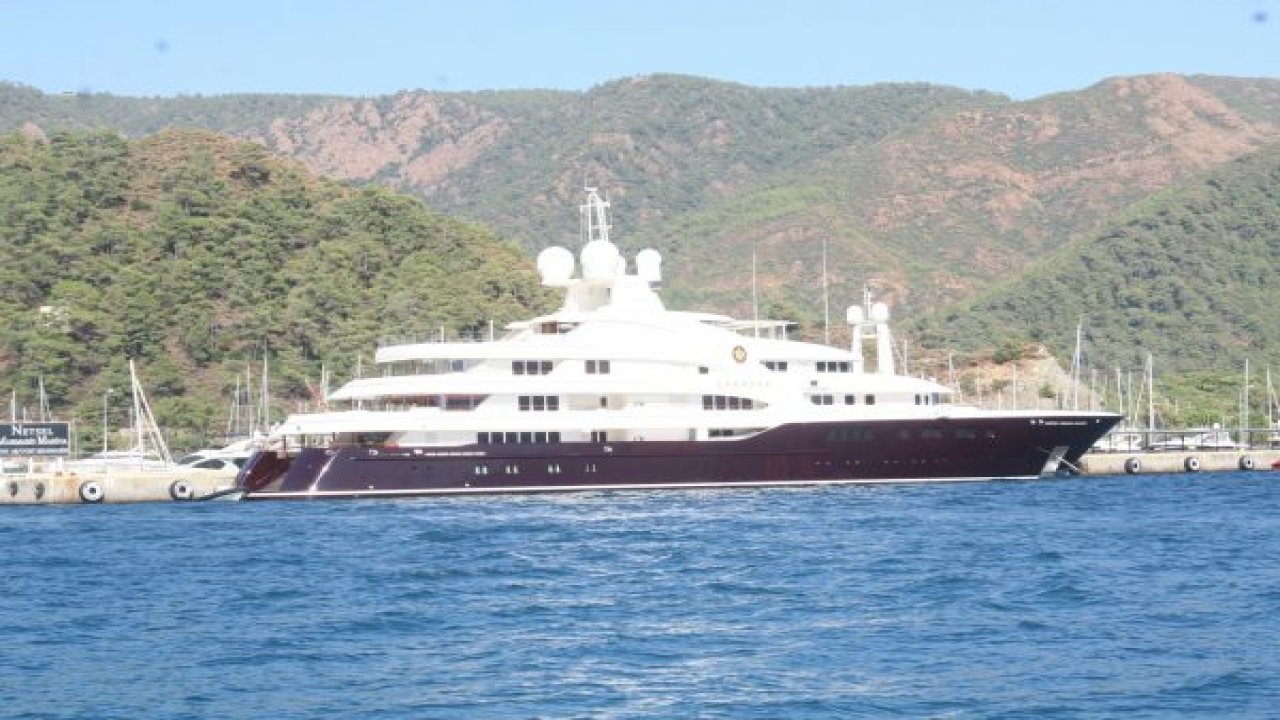 Ürdün kralının mega yatı Marmaris’te