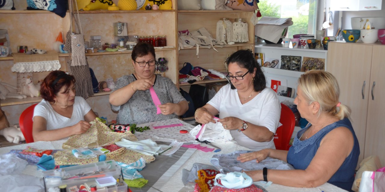 MAKKO BAYRAMA NEŞE KATACAK