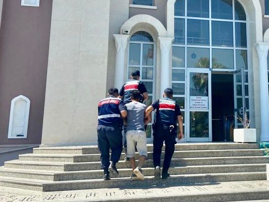 Aranan 52 kişi yakalandı