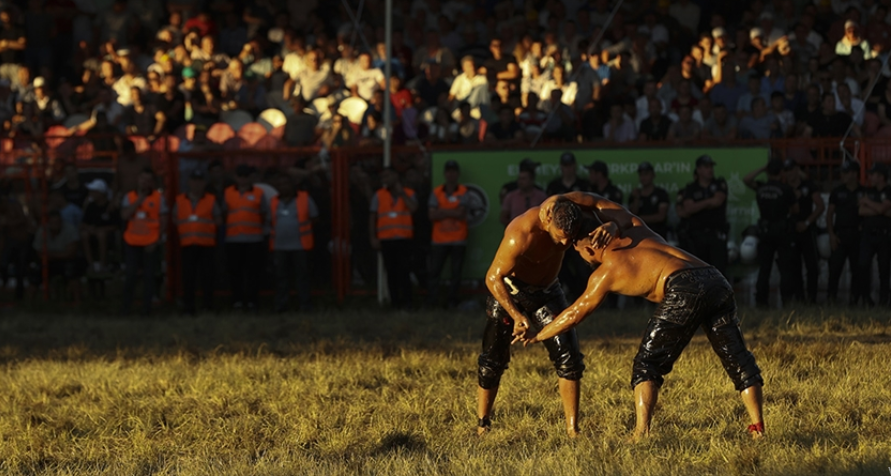 662. Tarihi Kırkpınar Yağlı Güreşleri'nin biletleri satışa çıktı