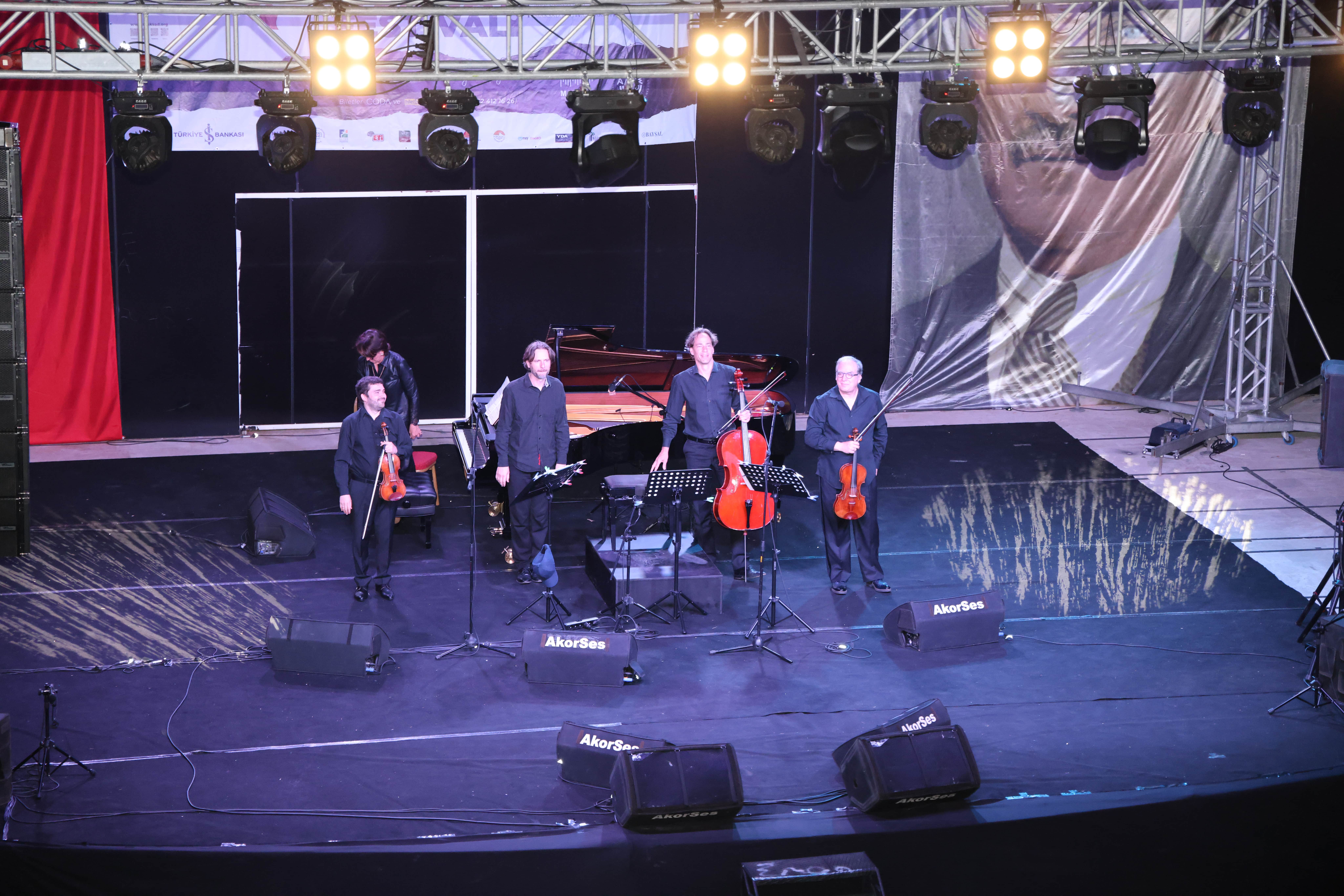 BERLİN FİLARMONİK PİYANO DÖRTLÜSÜ’NDEN AMFİ’DE MÜZİK ŞÖLENİ