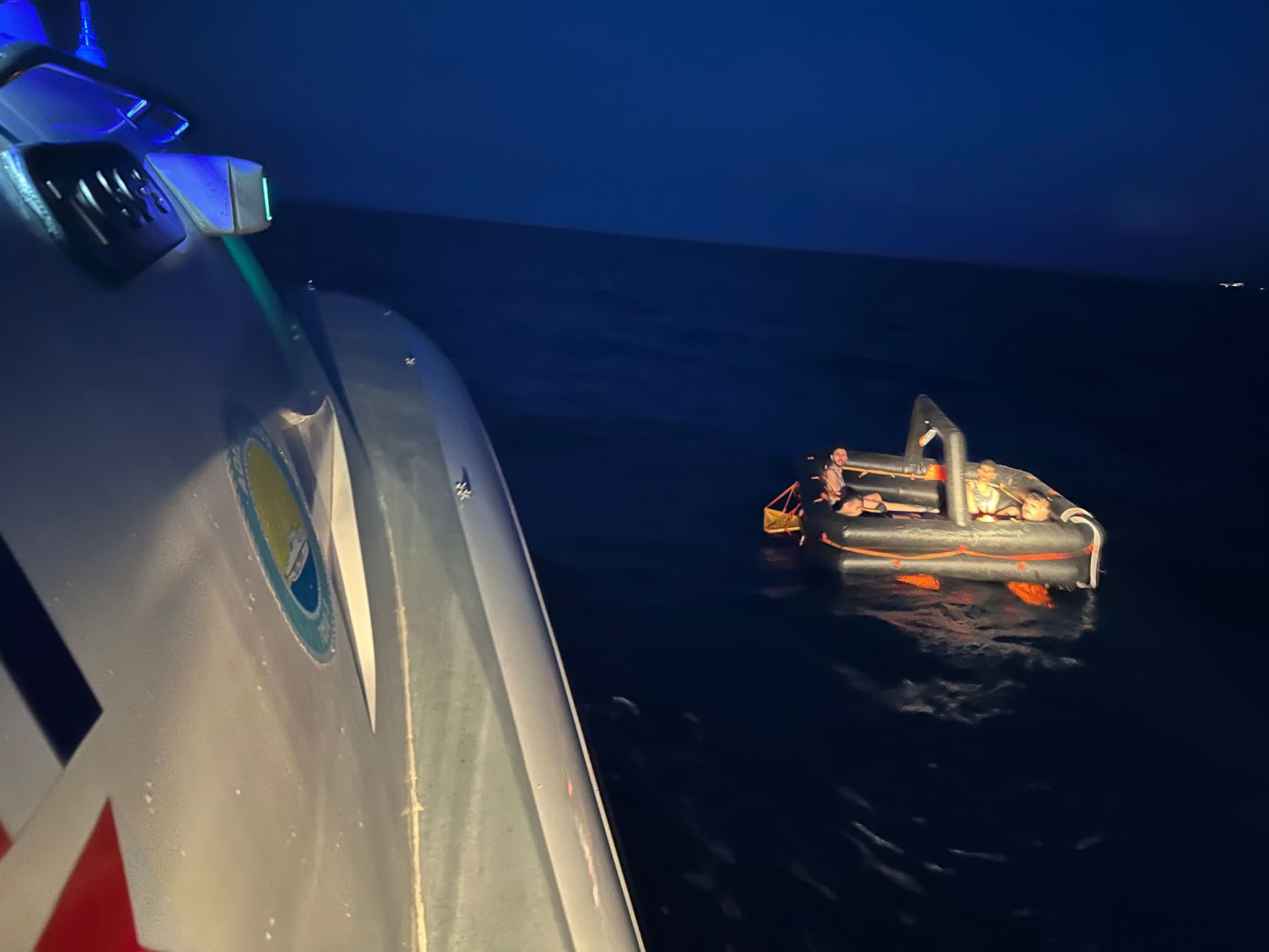 Yunanistan unsurlarınca geri itilen 4 düzensiz göçmen kurtarıldı