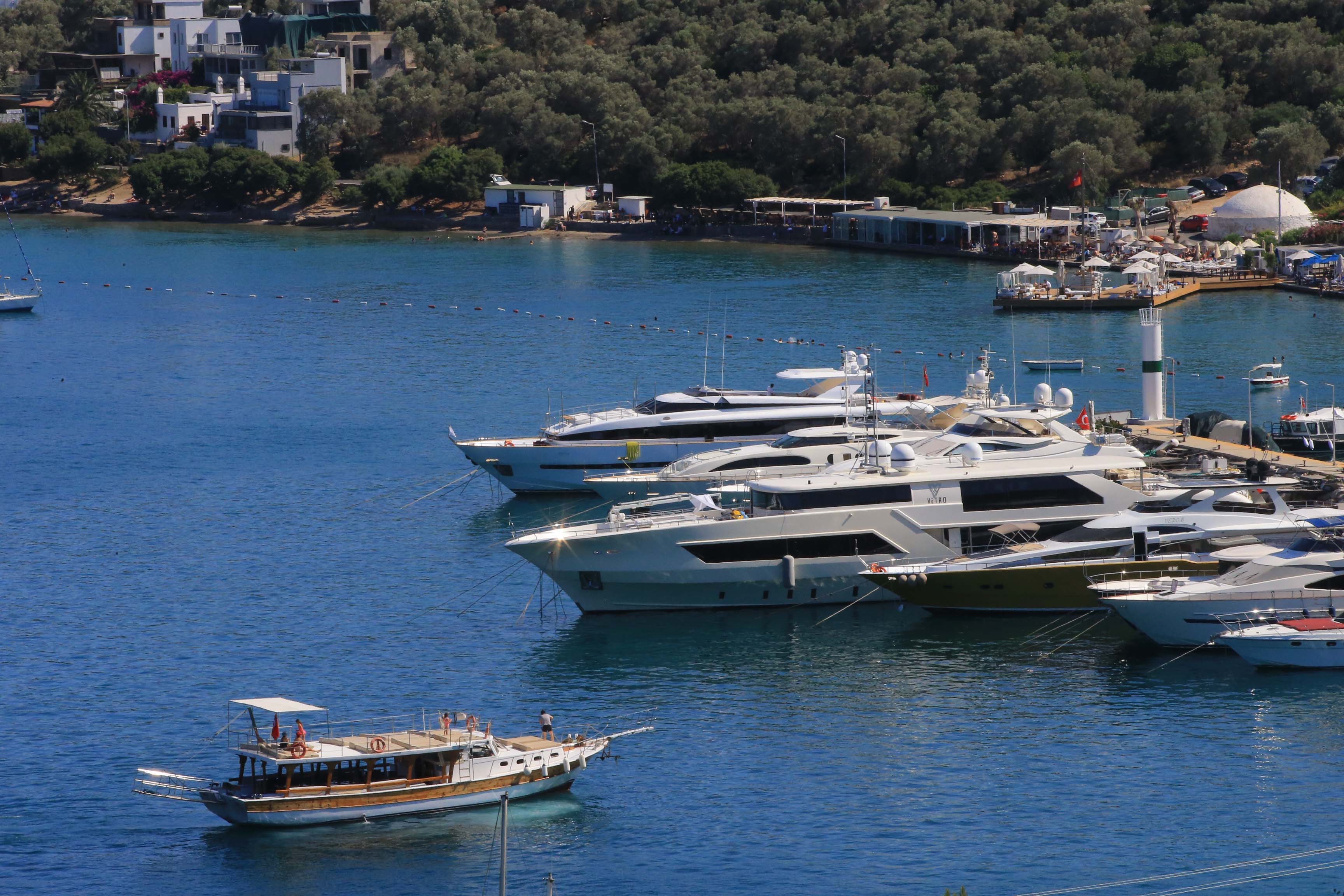 Koylar milyon dolarlık yatları ağırlıyor