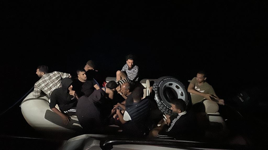 11 düzensiz göçmen kurtarıldı