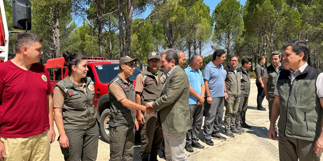 VALİ TAVLI ORMAN KAHRAMANLARININ BAYRAMLARINI KUTLADI