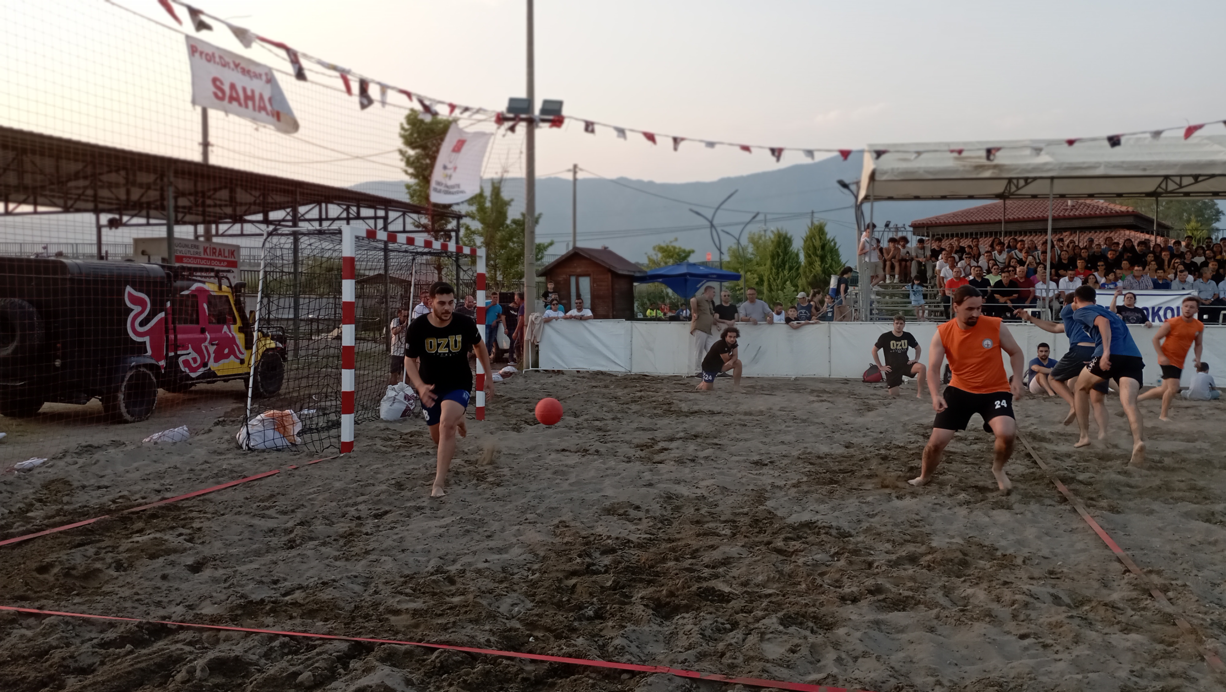 Üniversiteler Yaşar Sevim Plaj Hentbolu Türkiye Şampiyonası, Muğla'da başladı