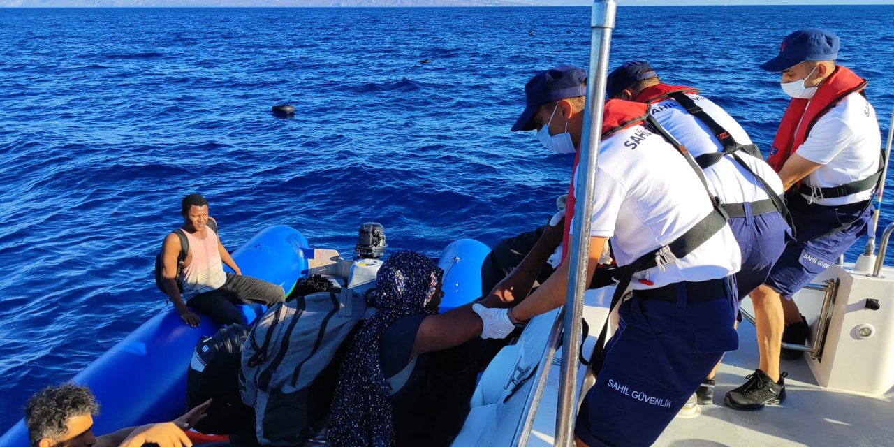 Datça açıklarında 34 düzensiz göçmen kurtarıldı