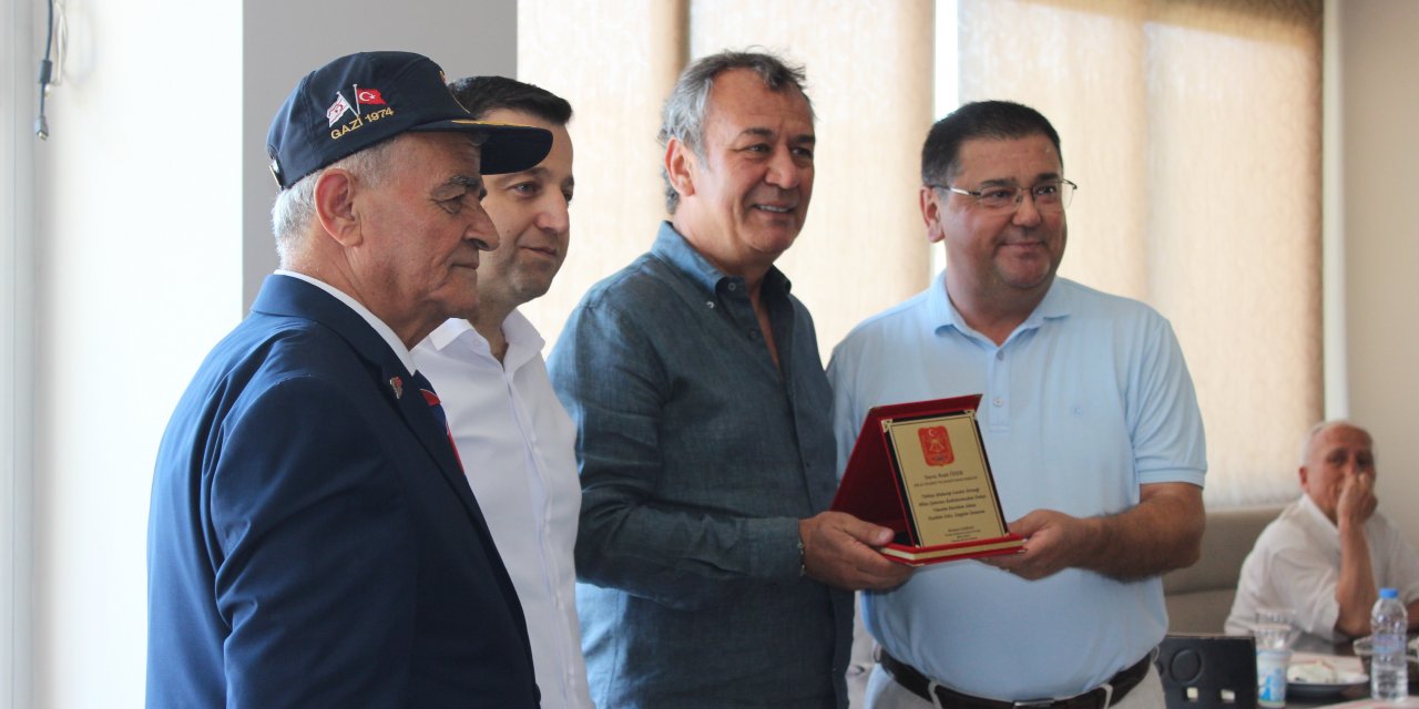 KIBRIS GAZİLERİ VE AİLELERİ İÇİN MİTSO ŞÖLEN DÜZENLEDİ