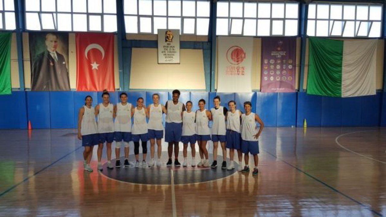 KIRÇİÇEKLERİ KAMPA GİRDİ