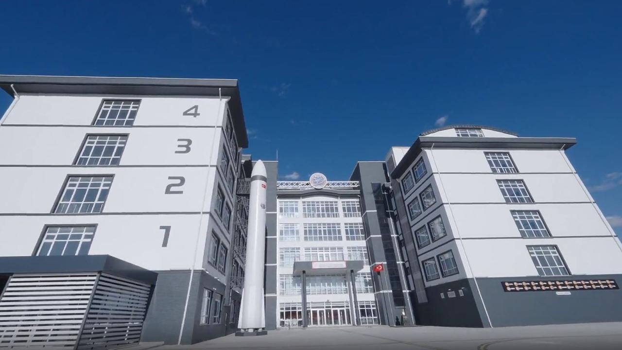 Yüzde 1'lik dilimdeki 64 öğrencinin gözü yükseklerde