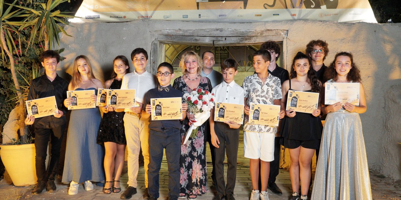 Gümüşlük Festival Akademisi piyano öğrencileri konser verdi