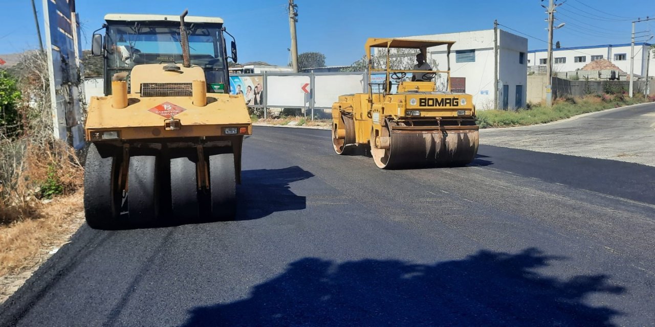 TURGUTREİS’TE SICAK ASFALT ÇALIŞMASI TAMAMLANDI