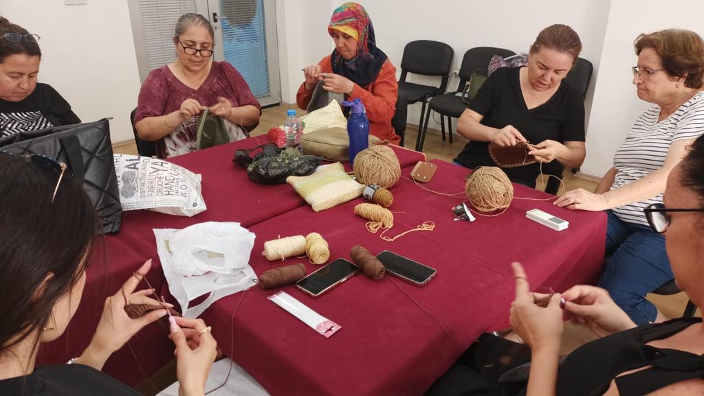 MİLAS BELEDİYESİ EL SANATLARI KURSLARINA YOĞUN İLGİ (