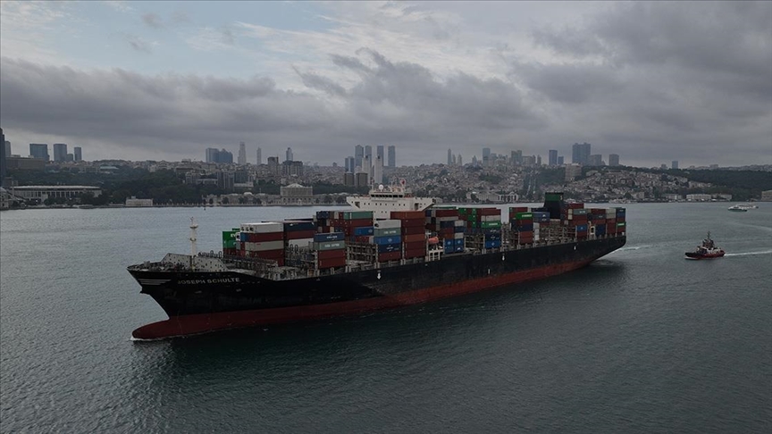 Odessa Limanı'ndan gelen yük gemisi İstanbul'da demirledi