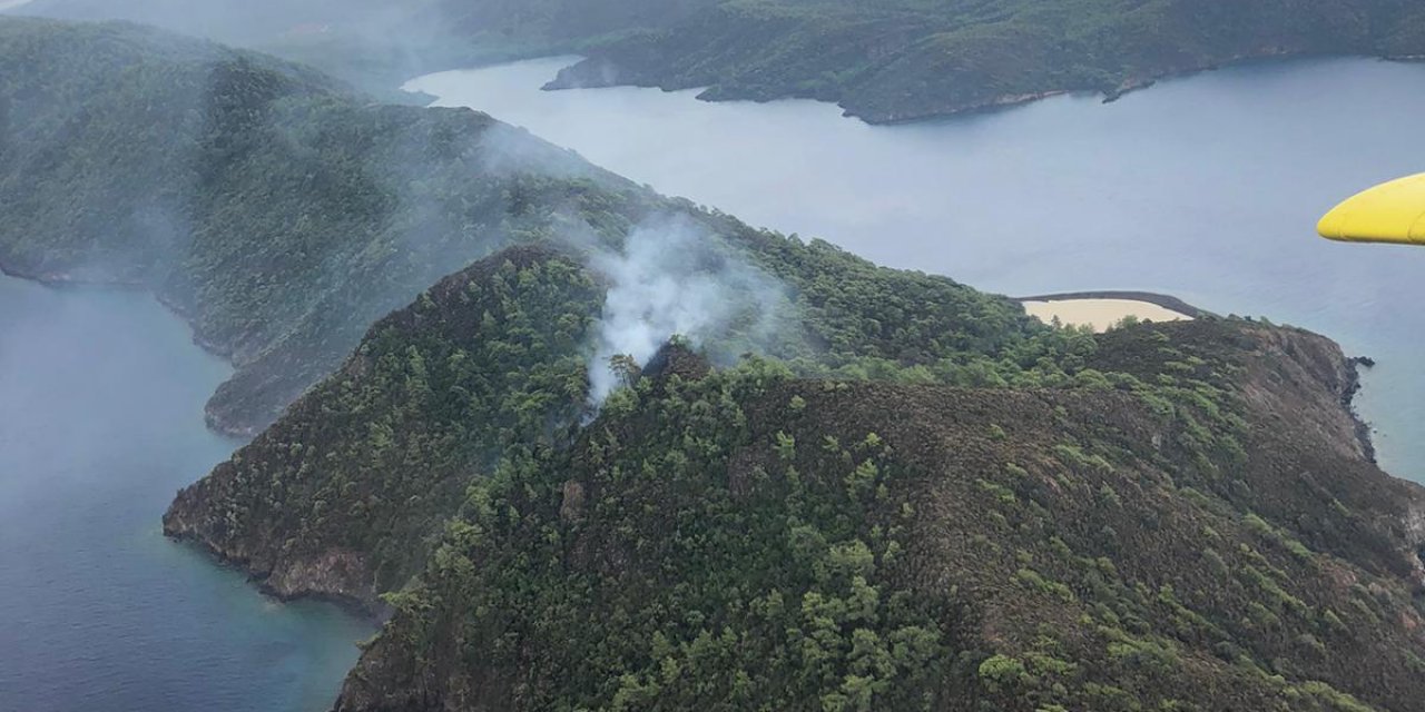 MARMARİS’TE YILDIRIM YANGINI!