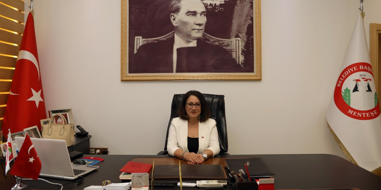 BAŞKAN GÜMÜŞ MAKAMINI KADIN MECLİS ÜYESİNE BIRAKTI