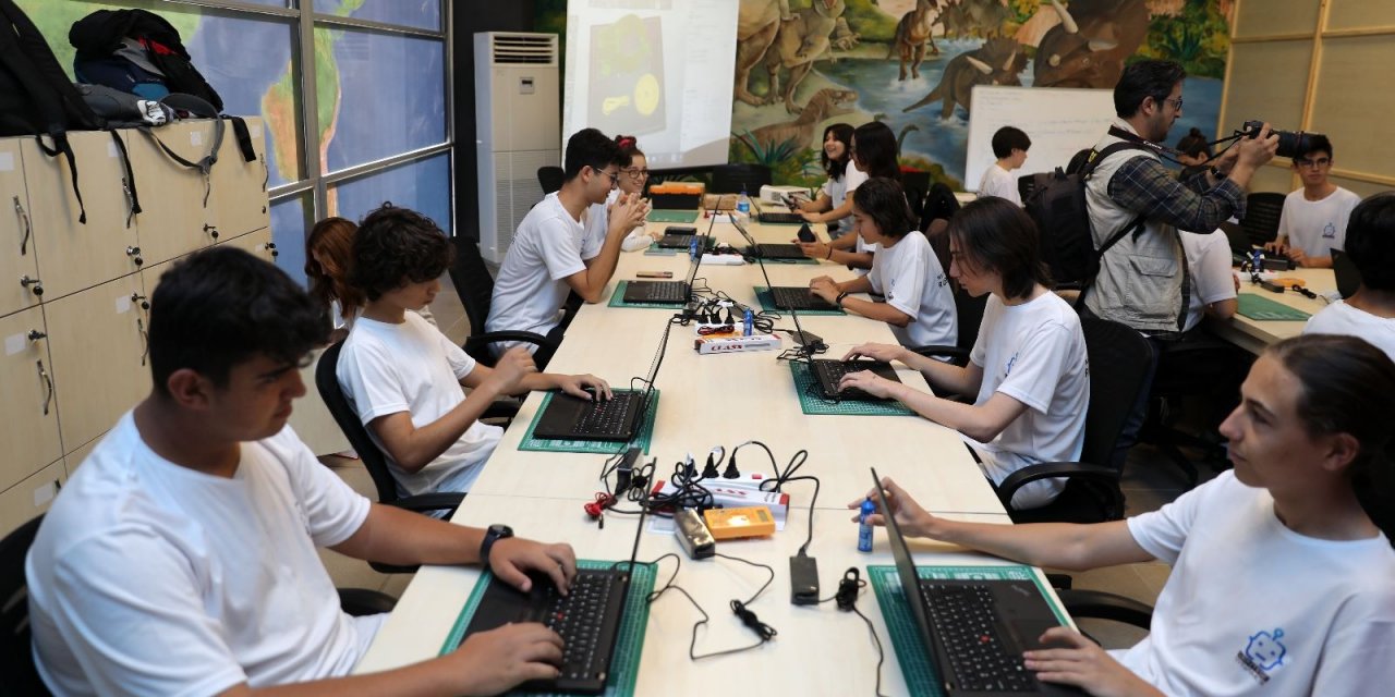 MENTEŞE BELEDİYESİ’NDEN ‘GELECEĞİN MESLEKLERİ’ PROJESİ