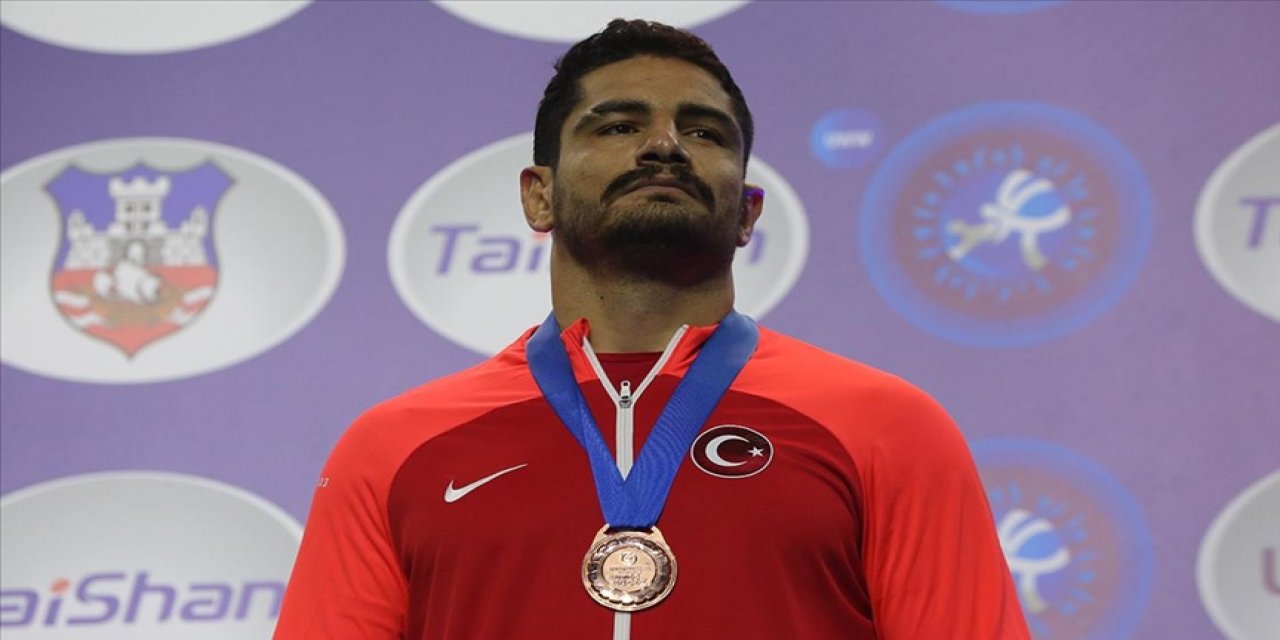Milli güreşçi Taha Akgül, Dünya Güreş Şampiyonası'nda bronz madalya kazandı
