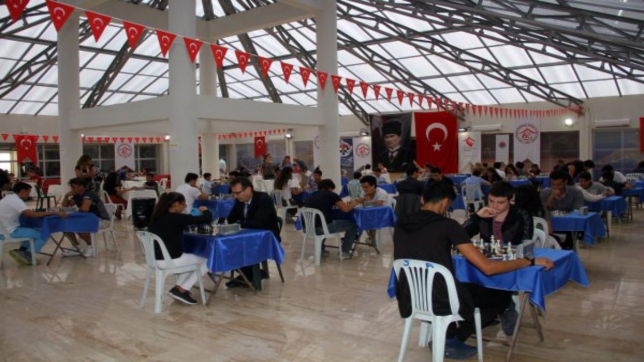 Fethiye'de satranç şenliği