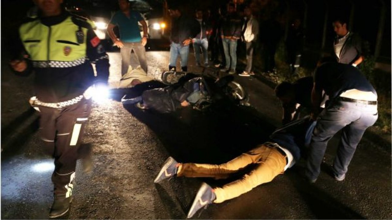 Yolcu otobüsü motosiklete çarptı: 1 ölü