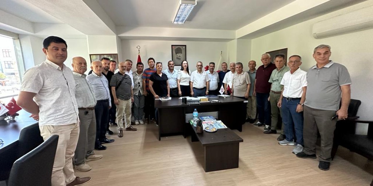 HAYRETTİN AKAY GÜVEN TAZELEDİ