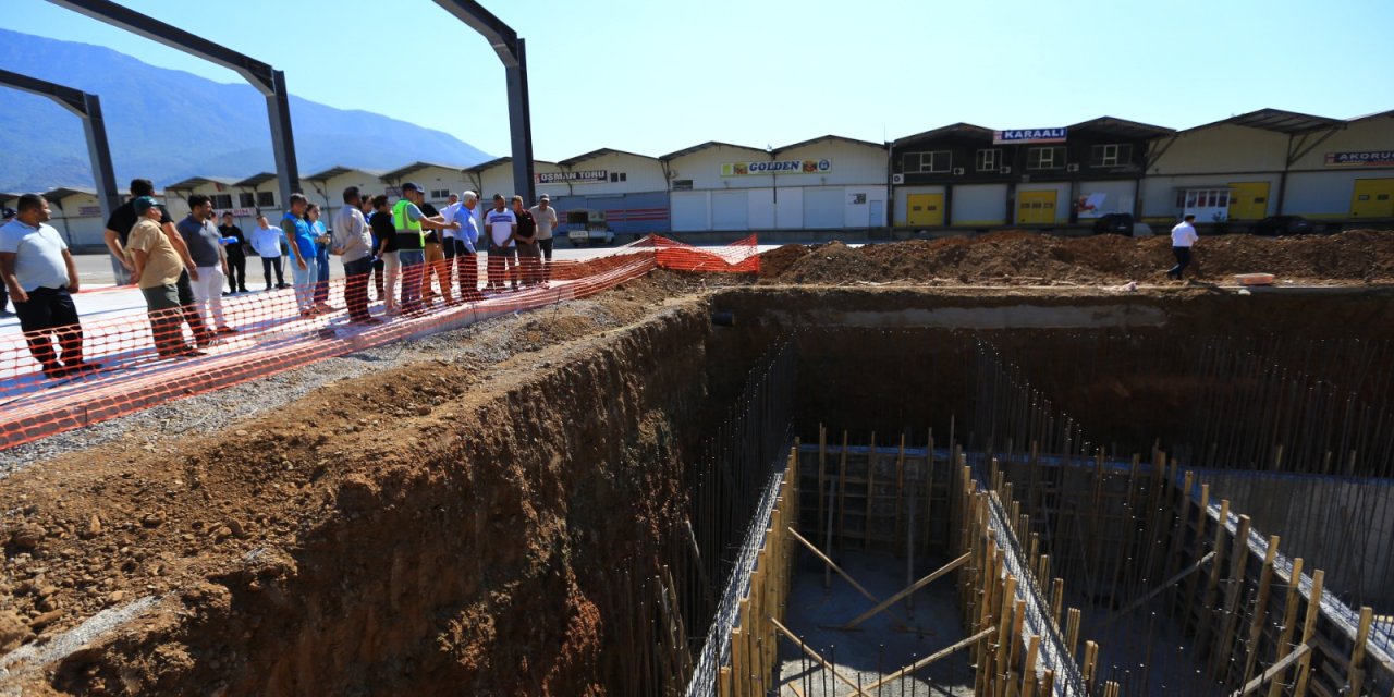 Karaçulha Toptancı Hali’nin yüzde 55’i tamamlandı