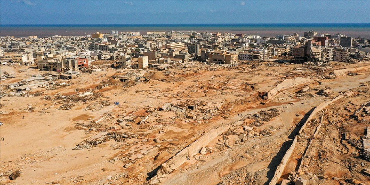 SEL FELAKETİNİN YAŞANDIĞI LİBYA'YA 24 ÜLKEDEN 70'TEN FAZLA YARDIM UÇAĞI ULAŞTI