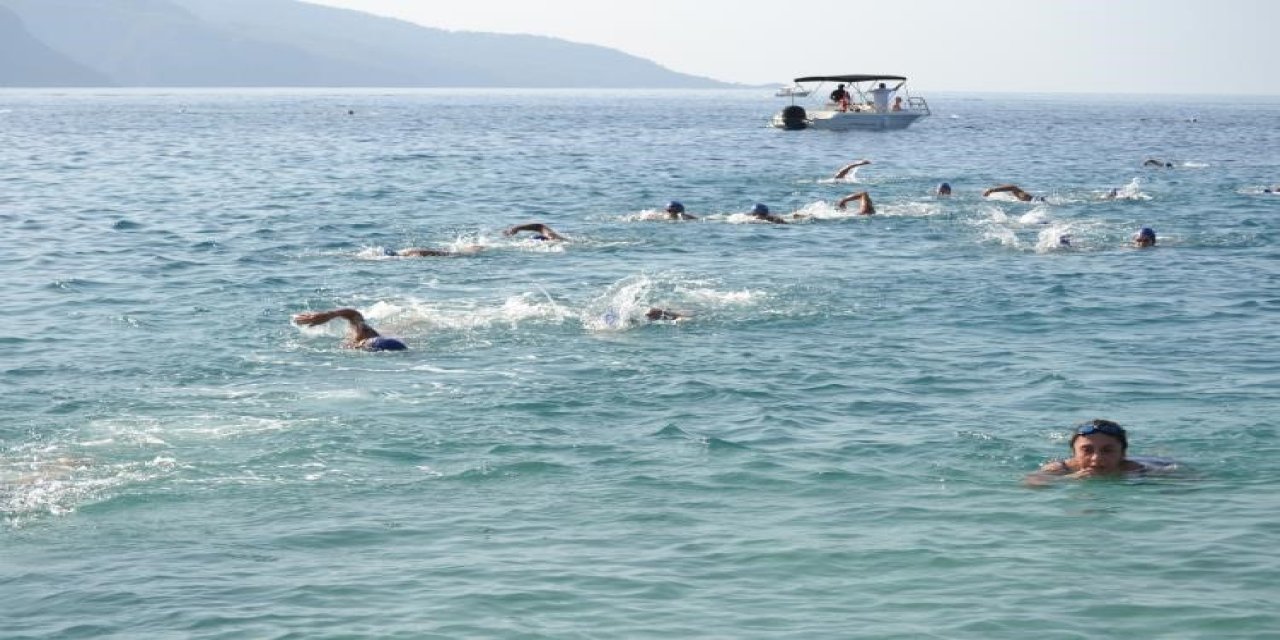 Fethiye Açık Su Yüzme Yarışı başladı