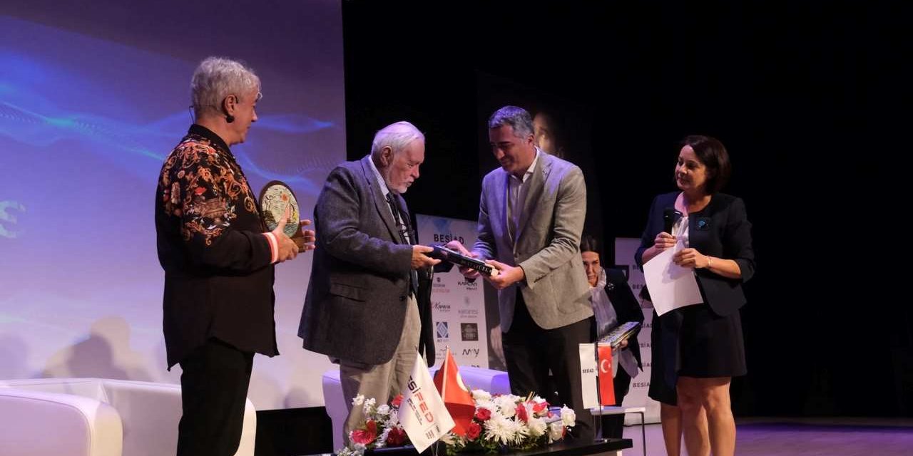 BESİAD’IN EKİM AYI ÖZEL KONUĞU İLBER ORTAYLI OLDU