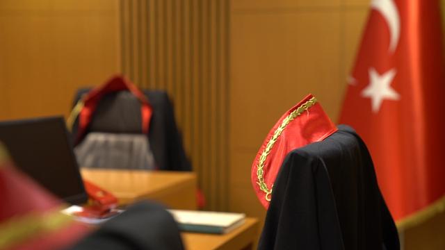 Hatay'da depremde 99 kişinin öldüğü binayla ilgili 2 şüpheli tutuklandı