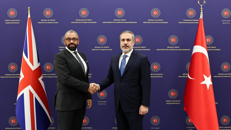 Bakan Fidan, İngiltere Dışişleri Bakanı Cleverly ile görüştü