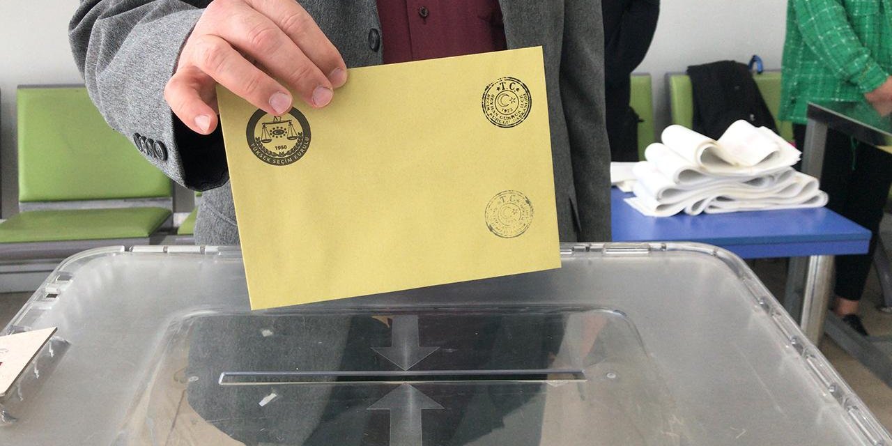 Yerel seçimlerde adaylık için istifalarda son gün 1 Aralık