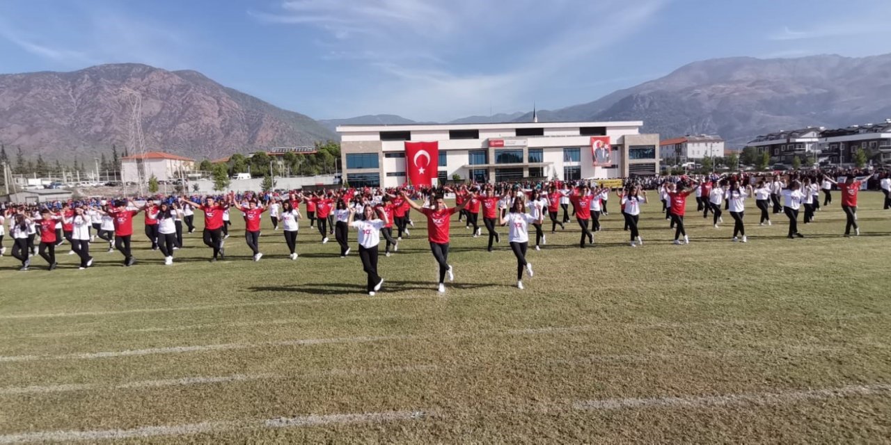 Köyceğiz’de Cumhuriyet’in 100. Yılı coşkuyla kutlandı