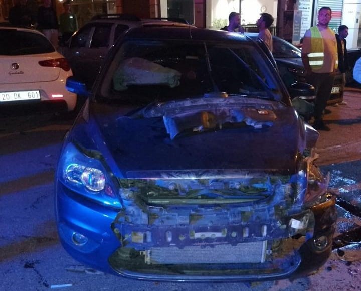 KAZADA YAYANIN BACAĞI KOPTU, SÜRÜCÜ ALKOLLÜ ÇIKTI