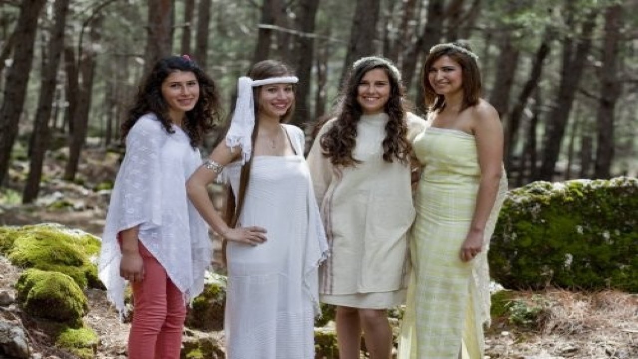 Kaybolmaya yüz tutan gelenek : Üzümlü Dastarı