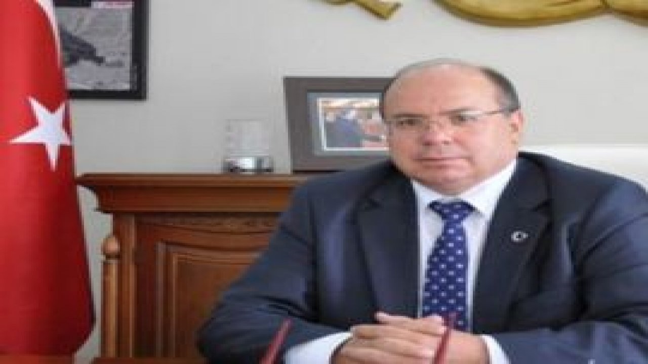 Çiçek Cumhuriyet bayramını kutladı