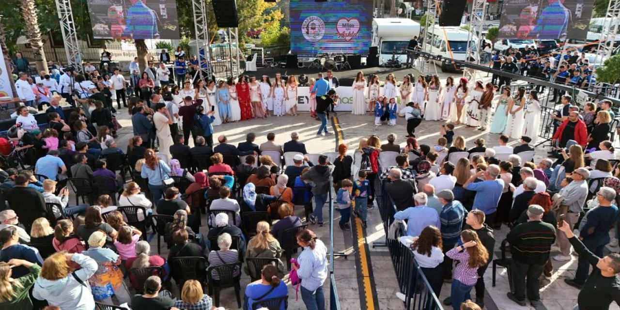 Karya defilesi yoğun ilgi gördü