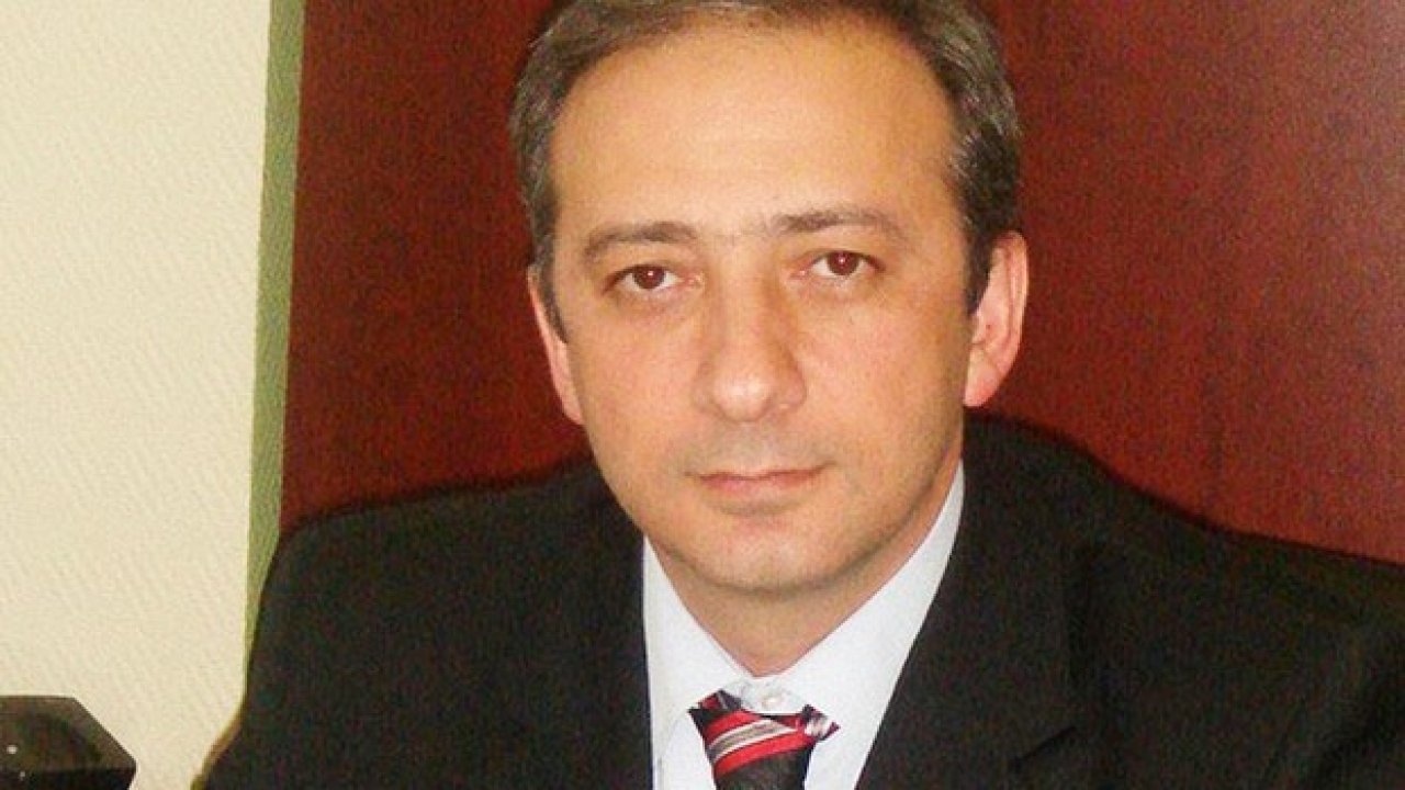 Mete Cumhuriyet bayramınız kutlu olsun dedi