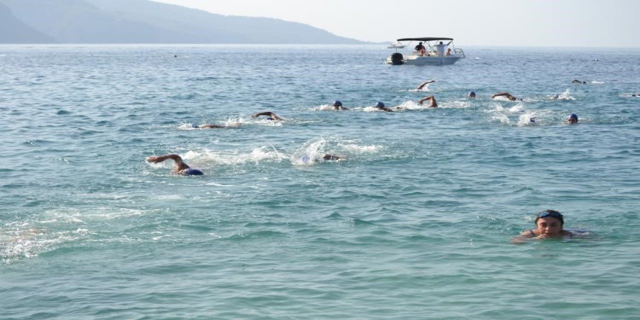 Fethiye Açık Su Yüzme Yarışı başladı